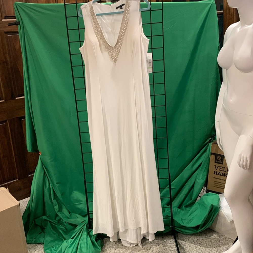Simple wedding dress 18 W beaded neckline, long formal